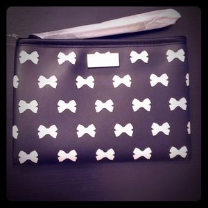 NWT Kate Spade Large Wristlet with Bow Polka Dot